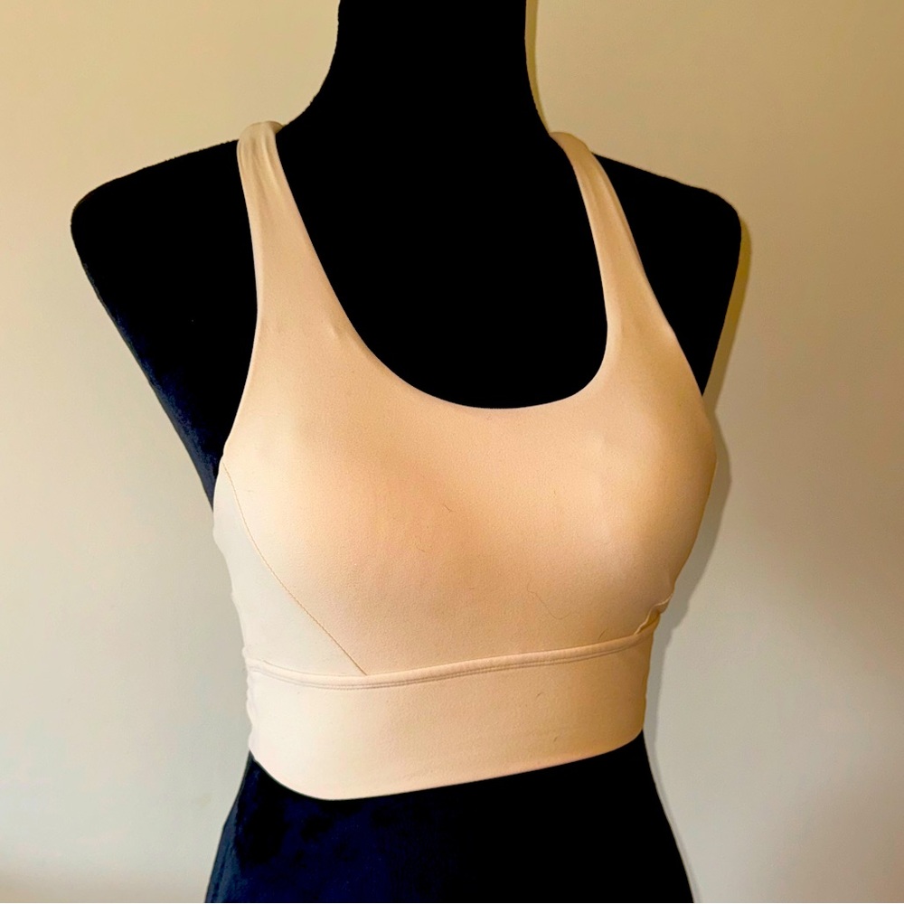 BUFFBUNNY COLLECTION sports bra with criss cross backing•✨